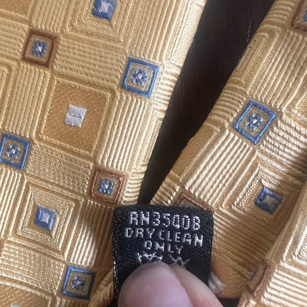 Jos. A. Bank Yellow and Blue Silk Tie - Picture 6 of 6